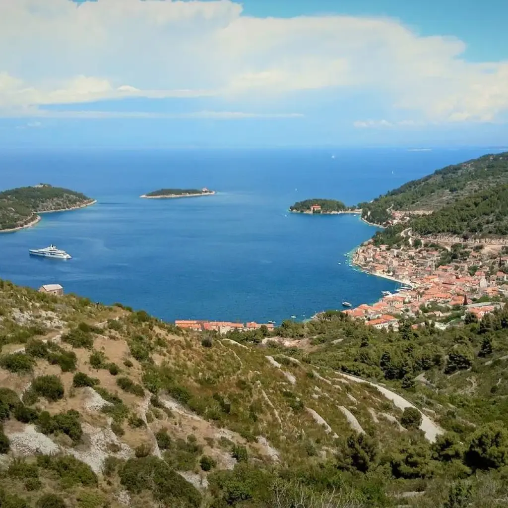 Explore Dalmatian Islands Multi-Adventure Tour for 7 days with 365activecroatia and discover unforgettable experiences - Photo 2
