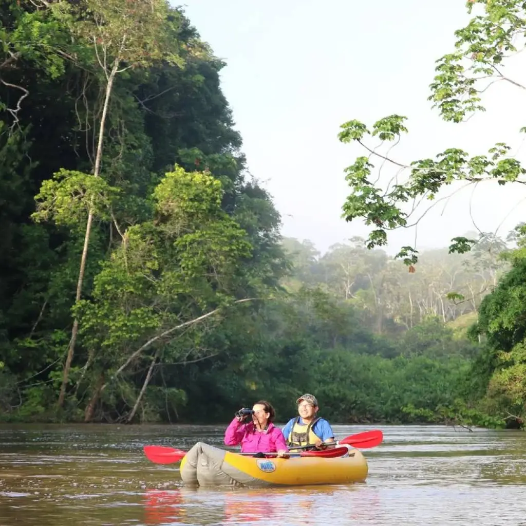 Explore Galapagos and Amazon Quest for 10 days with Adventure Journeys and discover unforgettable experiences - Photo 2