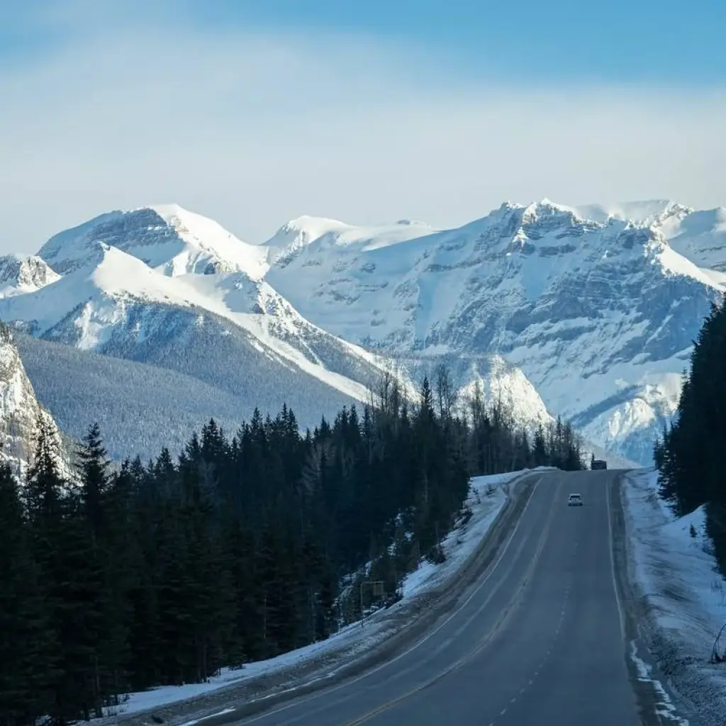Explore Rockies Winter Premium Tour (Small Group) for 5 days with Discover Canada Tours and discover unforgettable experiences - Photo 2