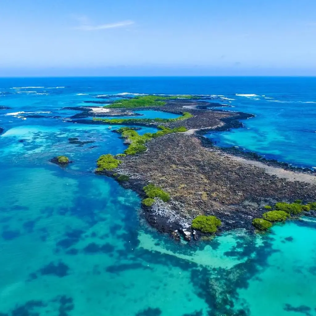 Explore Highlights of Ecuador & the Galapagos for 15 days with Exodus Adventure Travels and discover unforgettable experiences - Photo 2