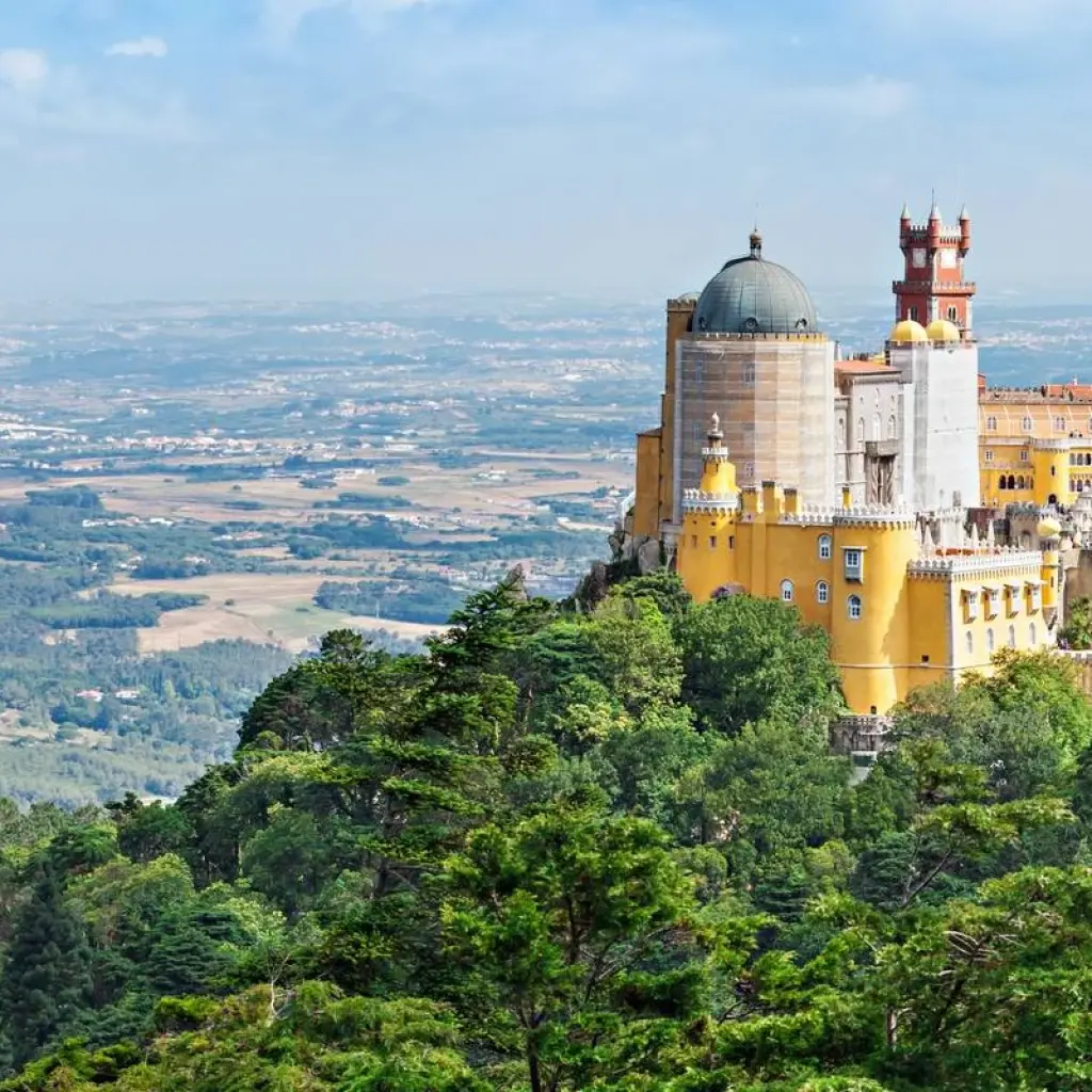 Explore Highlights of Portugal for 8 days with Exodus Adventure Travels and discover unforgettable experiences - Photo 2