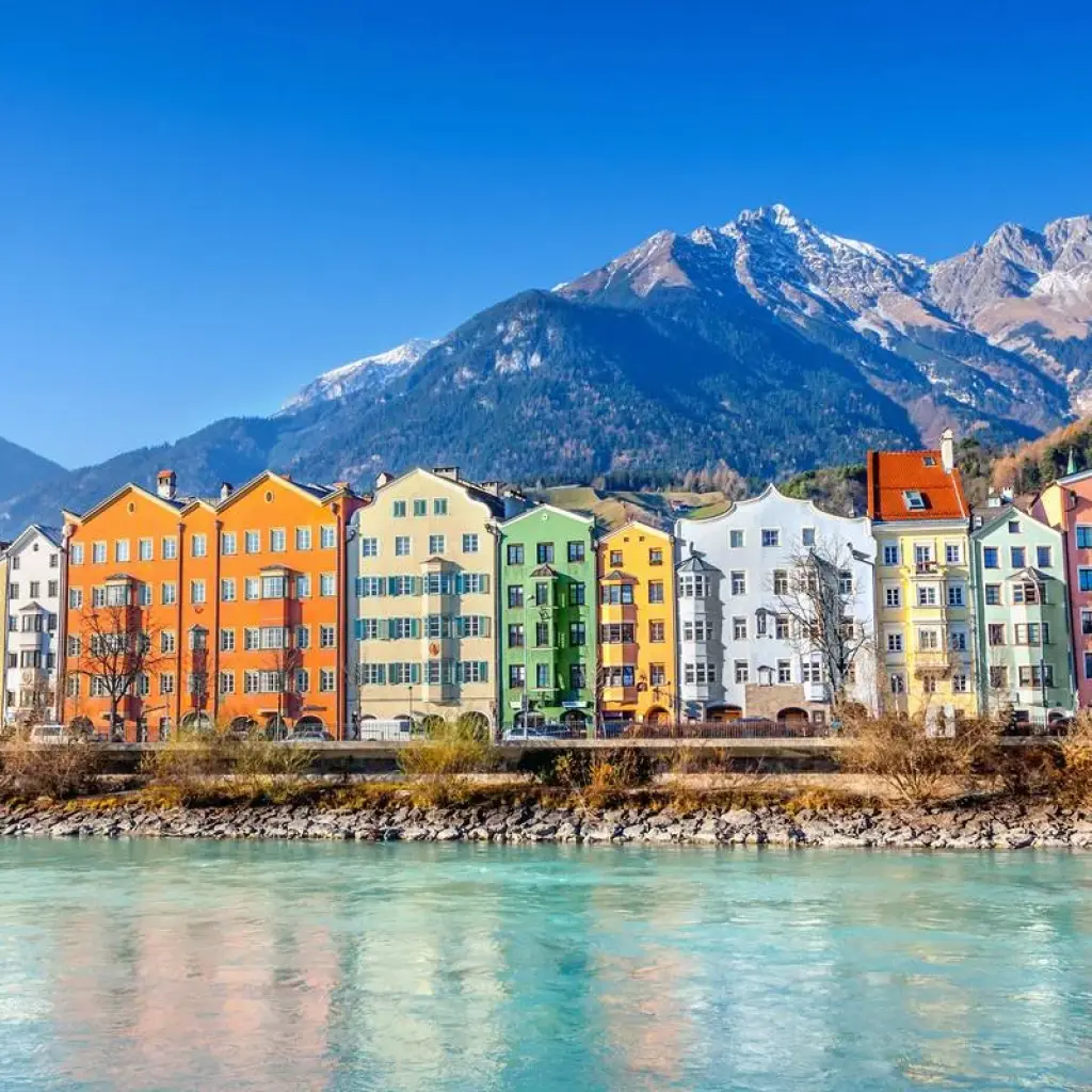 Explore European Highlights for 10 days with Expat Explore Travel and discover unforgettable experiences - Photo 2