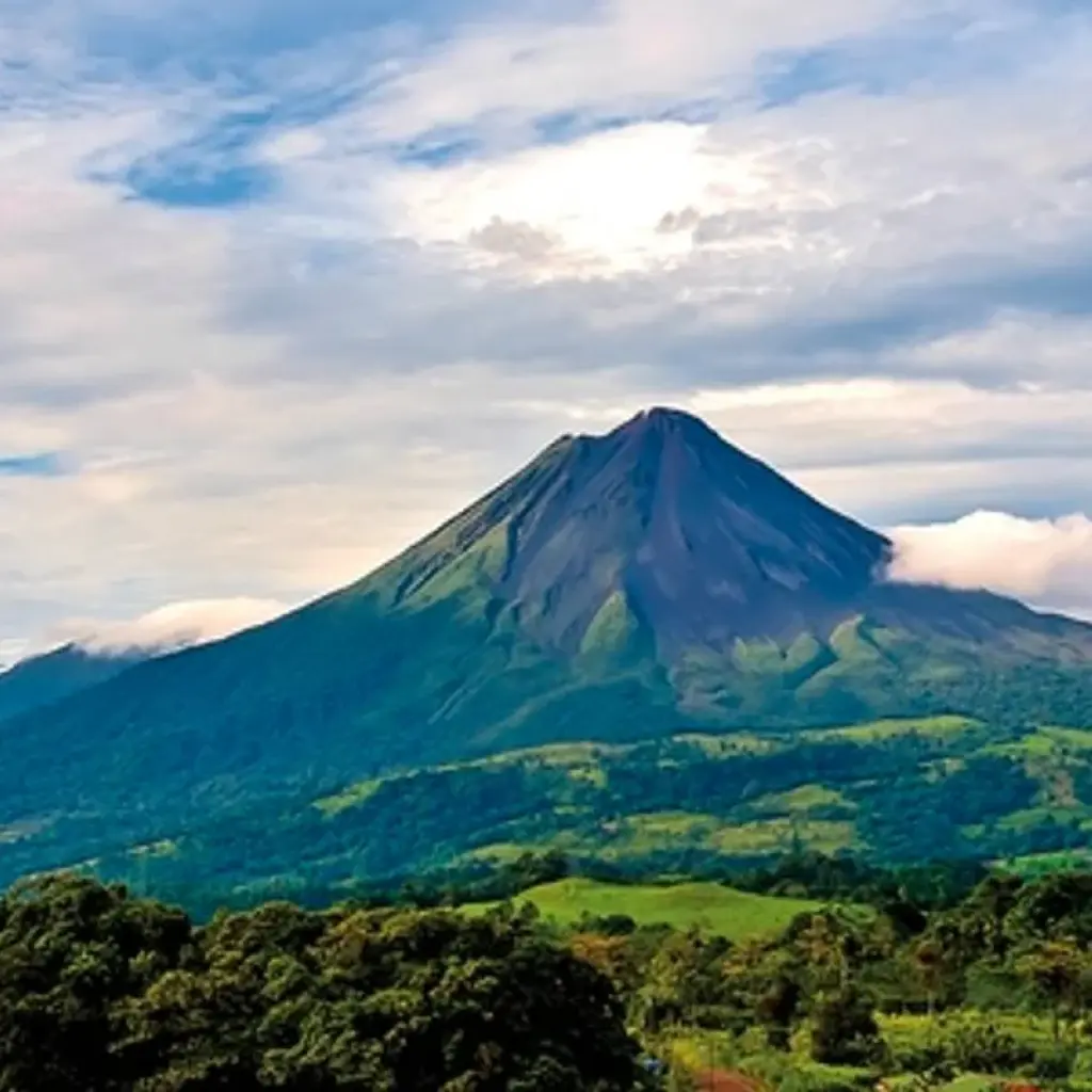 Explore Mysterious Costa Rica: volcanoes and rainforest for 7 days with DERTOUR and discover unforgettable experiences - Photo 2