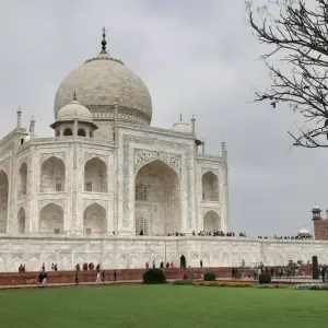 Explore Golden Triangle with Varanasi Budget Tour for 6 days with Alkof Holidays and discover unforgettable experiences - Photo 4
