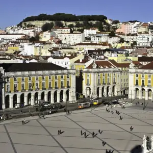 Explore Porto to Lisbon self-guided bike tour for 8 days with Authentic Trails and discover unforgettable experiences - Photo 9