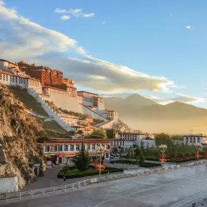 Explore Round Trip - China with Tibet for 12 days with Bavaria Fernreisen and discover unforgettable experiences - Photo 6