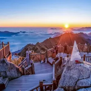 Explore Sapa in a Snapshot: 2 Days 1 Night to Fansipan Peak by Cable Car for 2 days with Best Vietnam Tours and discover unforgettable experiences - Photo 7