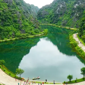 Explore North Vietnam at a Glance: Halong bay & Sapa 5 days for 5 days with BestPrice Travel and discover unforgettable experiences - Photo 8