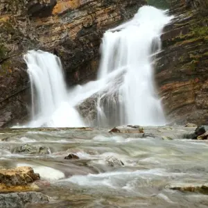 Explore 5-Day Rockies Tour: Banff, Yoho, Columbia Icefield & Waterton National Parks Adventure for 5 days with Calgary Tours and discover unforgettable experiences - Photo 8