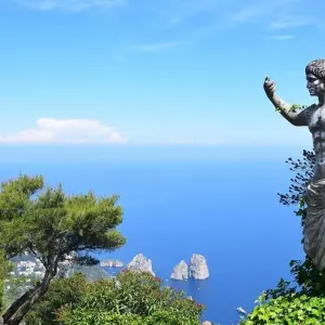 Explore Capri Island & Blue Grotto (from Rome) - 3 days for 3 days with Click Tours and discover unforgettable experiences - Photo 4