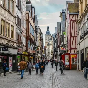 Explore Paris, Normandy and the Loire for 8 days with Cosmos and discover unforgettable experiences - Photo 3