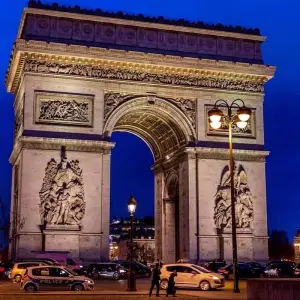 Explore Paris, Normandy and the Loire for 8 days with Cosmos and discover unforgettable experiences - Photo 4