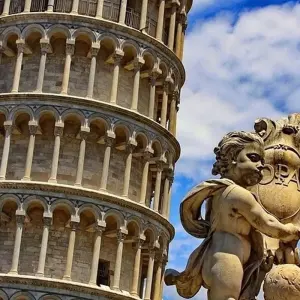 Explore Europe's Highlights with London for 15 days with Cosmos and discover unforgettable experiences - Photo 4