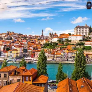 Explore Family Club: Porto, the Douro valley (Portugal) and Salamanca (Spain) for 6 days with CroisiEurope River Cruises and discover unforgettable experiences - Photo 10