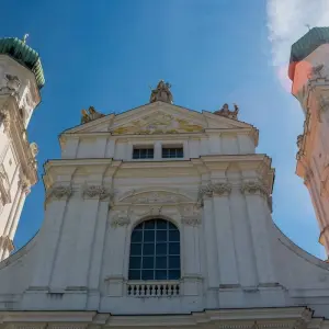 Explore Weihnachtsmärkte entlang der Donau for 4 days with DCS Touristik and discover unforgettable experiences - Photo 10