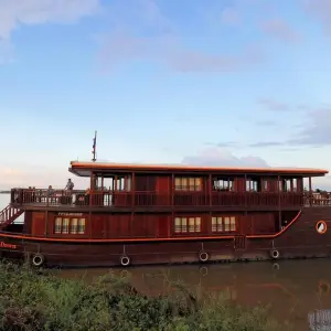 Explore 3-Day Upstream Mekong River Cruise Tours from Phnom Penh to Siem Reap by Mekong Dawn for 3 days with DNQ Travel and discover unforgettable experiences - Photo 11