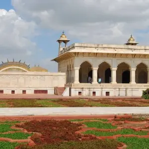 Explore Golden Triangle Tour with Ayodhya and Varanasi for 9 days with Divyan Holidays and discover unforgettable experiences - Photo 3