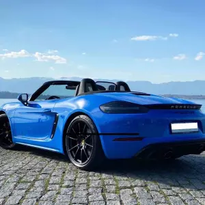 Explore Fall/Spring Swiss Alps Mountain Passes Driving Tour: Pre-set sat-nav guided for 6 days with EPIKdrives and discover unforgettable experiences - Photo 11