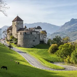 Explore Fall/Spring 5-Country Alpine Tour in a Porsche: Pre-set sat-nav guided for 10 days with EPIKdrives and discover unforgettable experiences - Photo 11
