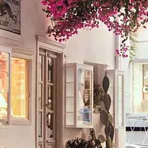 Explore Athens - Mykonos - Santorini- Crete for 10 days with Eskapas and discover unforgettable experiences - Photo 4