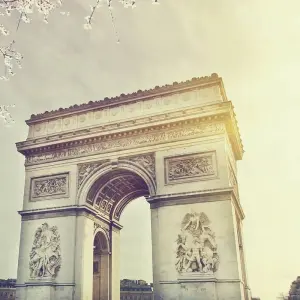 Explore Paris and Versailles for 5 days with Eskapas and discover unforgettable experiences - Photo 8