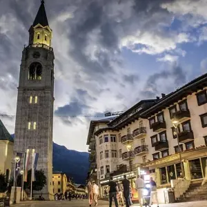 Explore 4 Days Dolomites Tour - from Milan for 4 days with Europeando Europa and discover unforgettable experiences - Photo 3