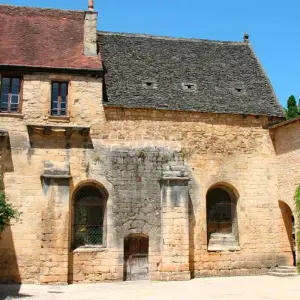 Explore Normandy, all of France and Spain for 13 days with Europamundo and discover unforgettable experiences - Photo 5