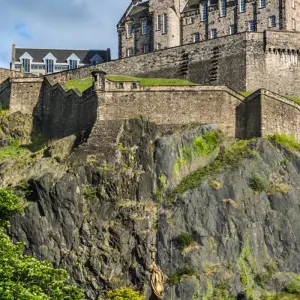 Explore Best of the UK & Ireland - Self Guided Rail Tour for 21 days with Euroventure Travel and discover unforgettable experiences - Photo 11