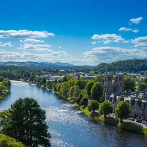 Explore Great British and Irish Route from North to South, Ending in Dublin for 13 days with Europamundo and discover unforgettable experiences - Photo 2