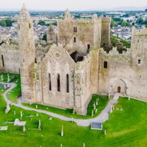 Explore Great British and Irish Route from North to South, Ending in Dublin for 13 days with Europamundo and discover unforgettable experiences - Photo 10