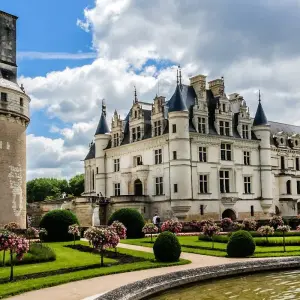 Explore Cycling the Chateaux of the Loire - Upgraded for 8 days with Exodus Adventure Travels and discover unforgettable experiences - Photo 4