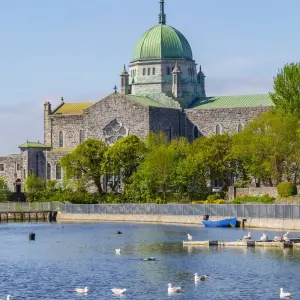 Explore Irish Explorer for 7 days with Expat Explore Travel and discover unforgettable experiences - Photo 7