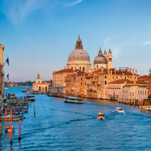 Explore European Vistas for 8 days with Expat Explore Travel and discover unforgettable experiences - Photo 7