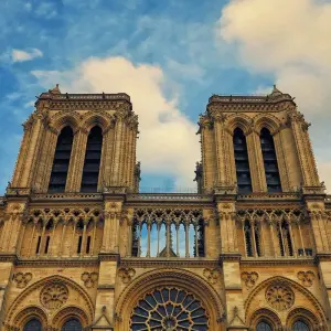 Explore European Highlights for 10 days with Expat Explore Travel and discover unforgettable experiences - Photo 4