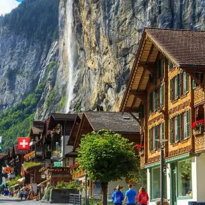 Explore European Highlights for 10 days with Expat Explore Travel and discover unforgettable experiences - Photo 6