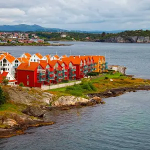 Explore North of Europe for 18 days with Europamundo and discover unforgettable experiences - Photo 3