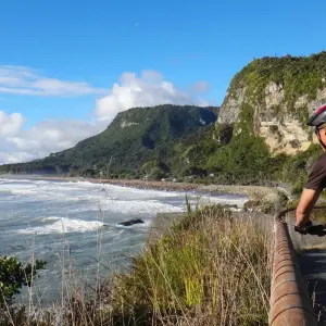 Explore Wild West from Queenstown - Top rated by National Geographic for 6 days with Flying Kiwi and discover unforgettable experiences - Photo 7