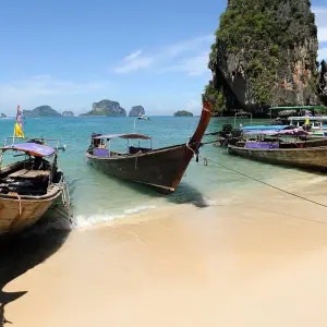 Explore Southeast Asia: Hilltribes & Street Food for 21 days with G Adventures and discover unforgettable experiences - Photo 11