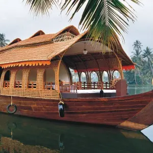 Explore Treasures of India (North and South) for 19 days with GeTS Holidays and discover unforgettable experiences - Photo 2