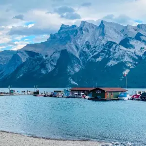 Explore Personal Retreat: 7 Days of Bliss in the Canadian Rockies for 7 days with Globalduniya and discover unforgettable experiences - Photo 3