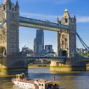 Explore Independent London & Paris City Stay for 7 days with Globus and discover unforgettable experiences - Photo 6