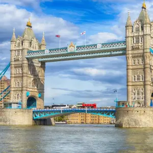 Explore London & Country for 7 days with Globus and discover unforgettable experiences - Photo 10