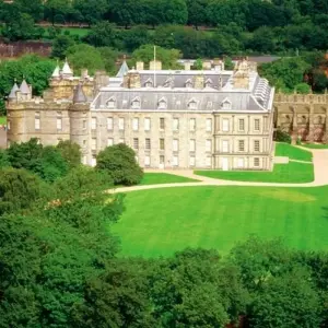Explore Scottish Highlands & Islands for 14 days with Globus and discover unforgettable experiences - Photo 4