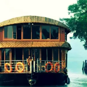 Explore Kerala Beach Tour for 8 days with Golden Triangle India Tours and discover unforgettable experiences - Photo 7