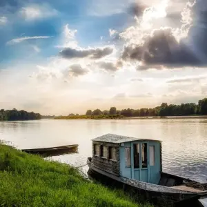Explore Loire Valley by bike - Guided cycling tour for 8 days with Grand Angle  and discover unforgettable experiences - Photo 5