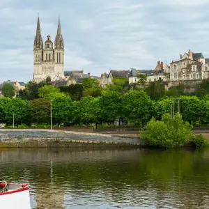 Explore Loire Valley by bike - Guided cycling tour for 8 days with Grand Angle  and discover unforgettable experiences - Photo 8