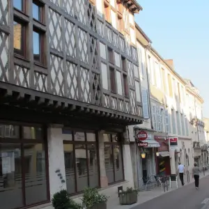 Explore Burgundy by bike:  Grand cru and Romanesque art - Guided cycling tour for 8 days with Grand Angle  and discover unforgettable experiences - Photo 8