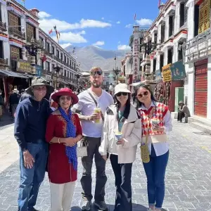 Explore 6 Days Lhasa Gyantse Shigatse Group Tour for 6 days with Great Tibet Tour and discover unforgettable experiences - Photo 4