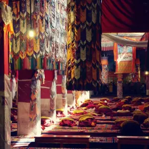 Explore 5 Days Lhasa & Yamdrotso Lake  Group Tour for 5 days with Great Tibet Tour and discover unforgettable experiences - Photo 4