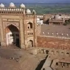 Explore Golden Triangle with Buddhist Tour for 15 days with Holidays At and discover unforgettable experiences - Photo 5